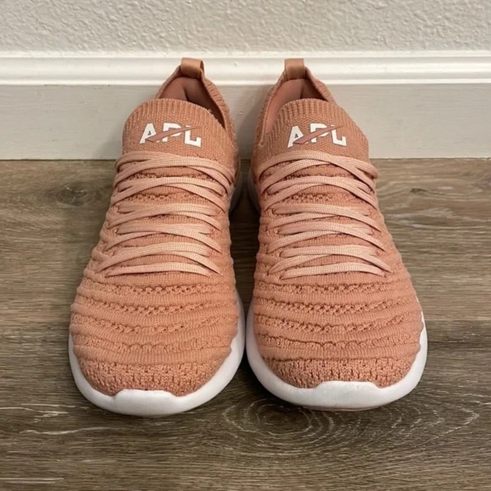 APL - Women’s TechLoom Wave - Rose/White🌸
APL